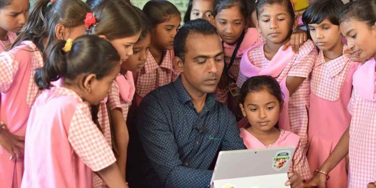 Ranjitsinh Disale from India has been announced as the winner of the Global Teacher Prize 2020!