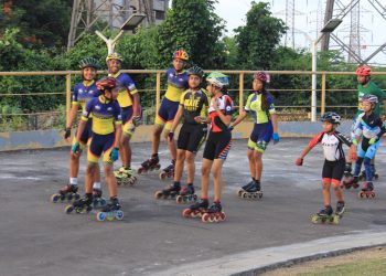 1 in 2 children do not have healthy BMI or adequate Upper Body Strength: Sportz Village Schools Survey