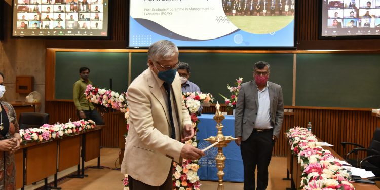 IIMA welcomes its 16thbatch of the MBA-PGPX Programme virtually