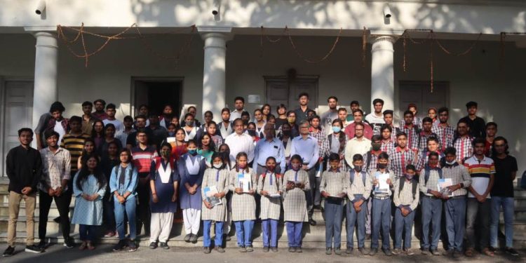 ‘One-day Trip’ for School-going Students to celebrate its 175th Year of Excellence by IIT-Roorkee