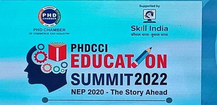 Digital University and Flexible Online Regulations to improve Higher Education System