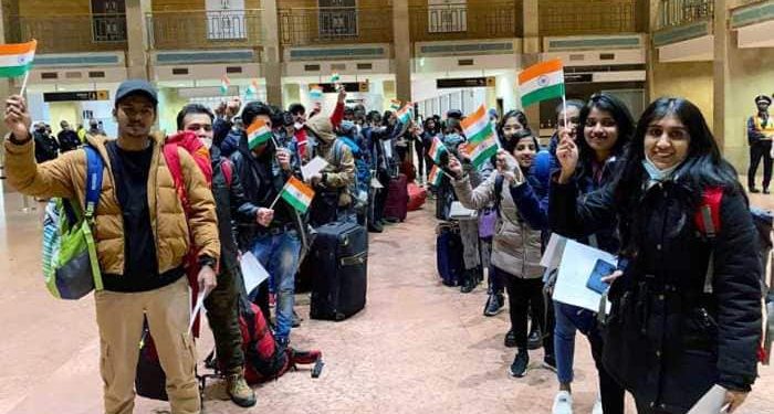 SC asks Govt to set up portal for Ukraine returnee medical students