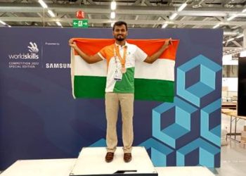India at WSC2022SE: Praveen Kumar Giri in Water Technology and Nandita Saxena in Patisserie win Silver Medals