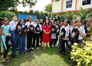 1000 young school girls in Pataudi, Haryana receive ‘Navya Kits’ from Centre for Catalyzing Change