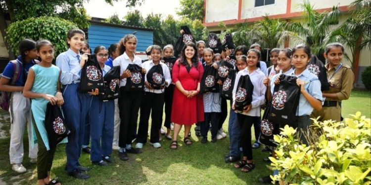 1000 young school girls in Pataudi, Haryana receive ‘Navya Kits’ from Centre for Catalyzing Change