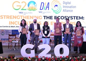 ‘G20-DIA National Roadshow: Startup Kumbh’ witnesses 100 start-ups, 10 pitching sessions; UP minister showcases state mission