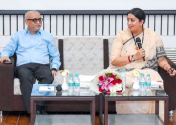 Union Minister – Smriti Irani takes Classes at IIM Udaipur
