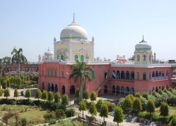 Darul Uloom Deoband’s English ‘ban’ offers an opportunity for a refreshing study