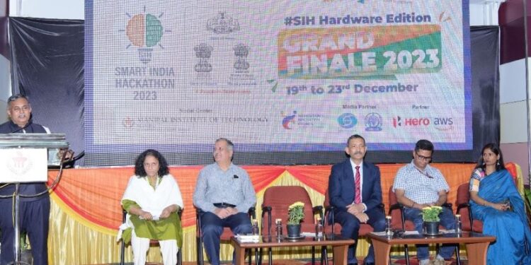Smart India Hackathon gets bigger and better, SIH 2023 received 50K ideas
