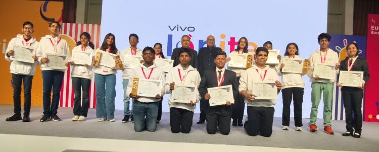 Top 5 vivo Ignite Awards winners receive INR 21 lakhs cash prize for their Innovative Ideas