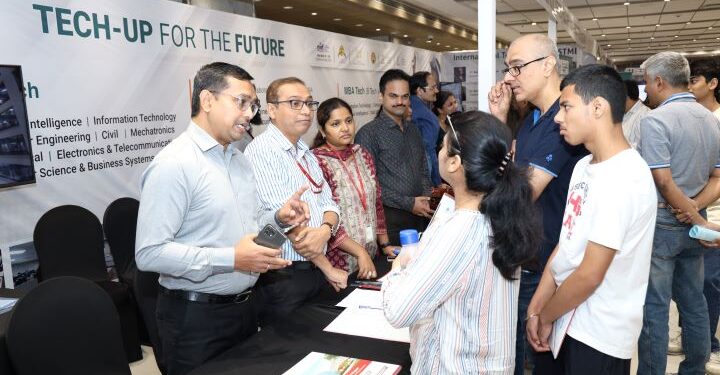 NISAU & University Living collaborate for information and guidance on housing and scholarships for UK bound students from India