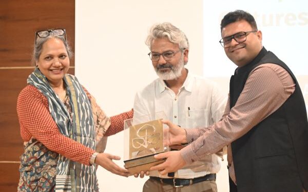 Navrachana University celebrates 15th Foundation Day, honours faculty