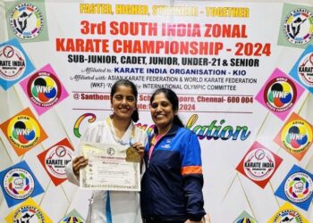 Teen Karate Star Shreya Talwar leads Karnataka to victory at South India Championship with Gold medal