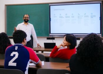 Speaking from Experience: The Changing Teacher-Student Dynamics in Digital Age