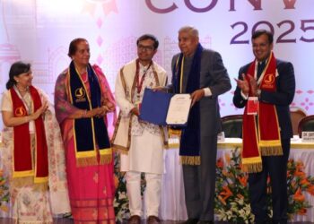 JIM Convocation: 1251 conferred PGDM diplomas; VP Dhankhar Graduates delivrs convocational address