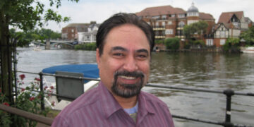 Adv Rajesh Talwar honoured with the University of Nottingham Alumni Award