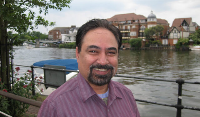 Adv Rajesh Talwar honoured with the University of Nottingham Alumni Award