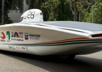 IIT Madras Students build Solar Powered Car, to take part in Global Contest