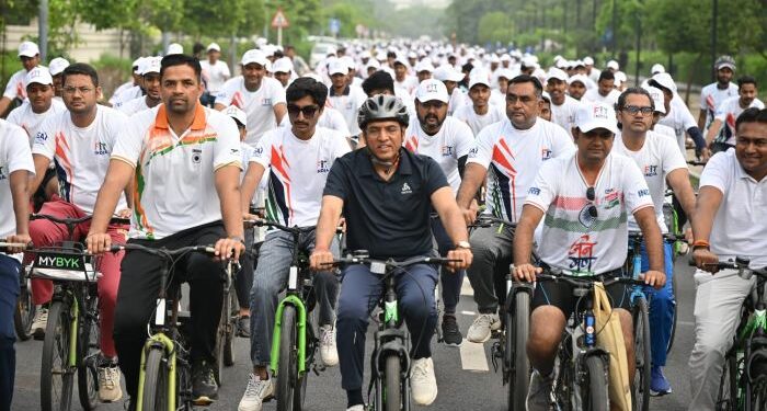 Youth Affairs & Sports minister Mandaviya to lead Fit India Sundays on Cycle with school kids in Varanasi on July 20; Event will be organised at 6000 locations across the country