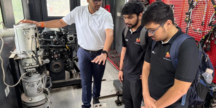 300+ Engineering Students Trained in ASDC-VECV Initiative