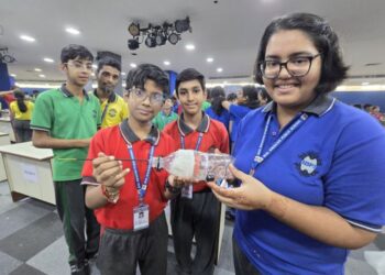 Tinkering’ event by Atal Innovation Mission unites 10,000 schools in live national innovation movement