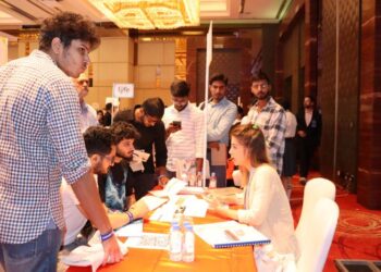 Number of Indian Students going to the US falls by 63% in 2 Years: GyanDhan Report