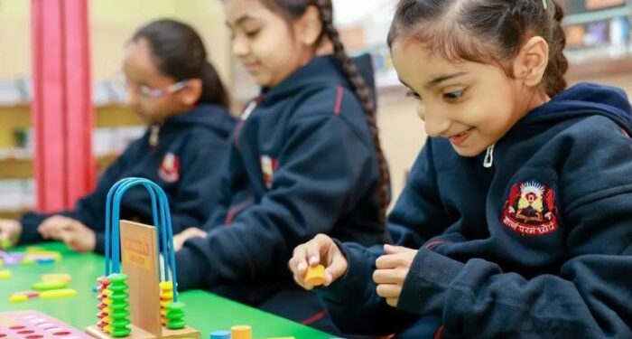 The choice of synthesis: Traditional Learning Methods vs AI-Based Education Systems