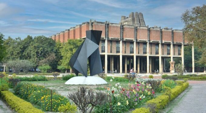 IIT-Kanpur backed Venture Capital, Dhanavritti Ventures, becomes first in Uttar Pradesh