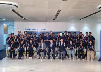 Samsung Awards ₹1 Lakh Each to 30 Samsung Innovation Campus Toppers Across India