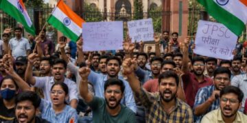 Jharkhand youth stir: Agitators not satisfied with Govt assurances, plan gherao of CM